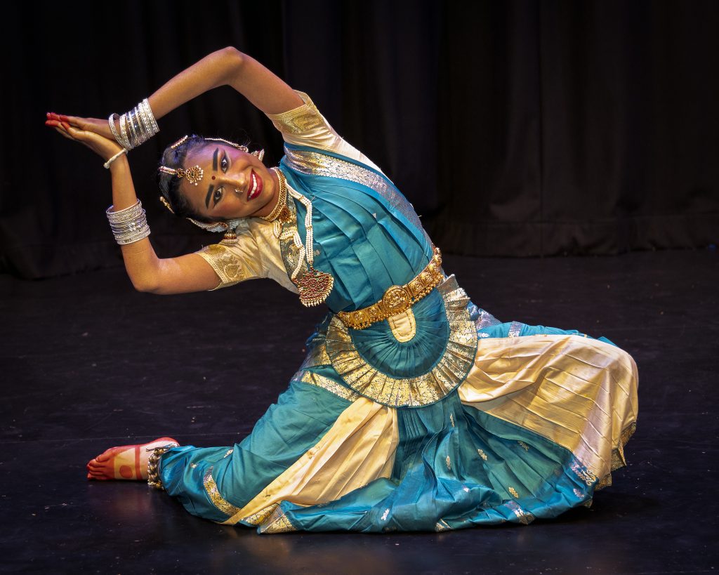 Girl Bharatanatyam Pose Teal